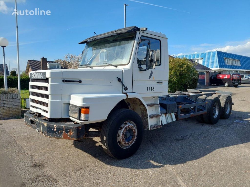 Scania T113 6x4 STEEL camión chasis