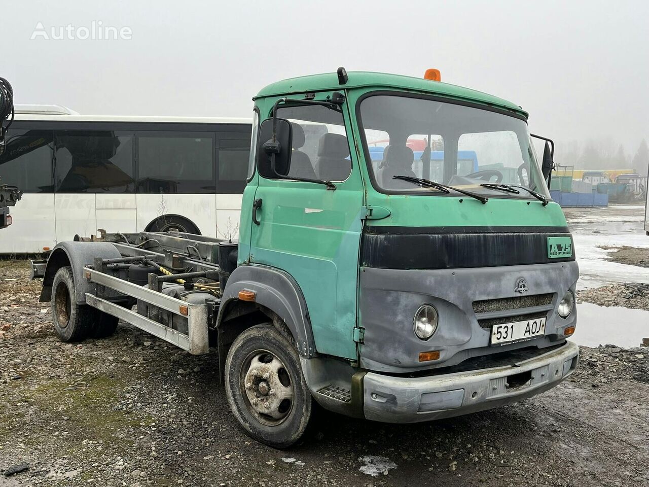 Daewoo AVIA A75N camión con gancho