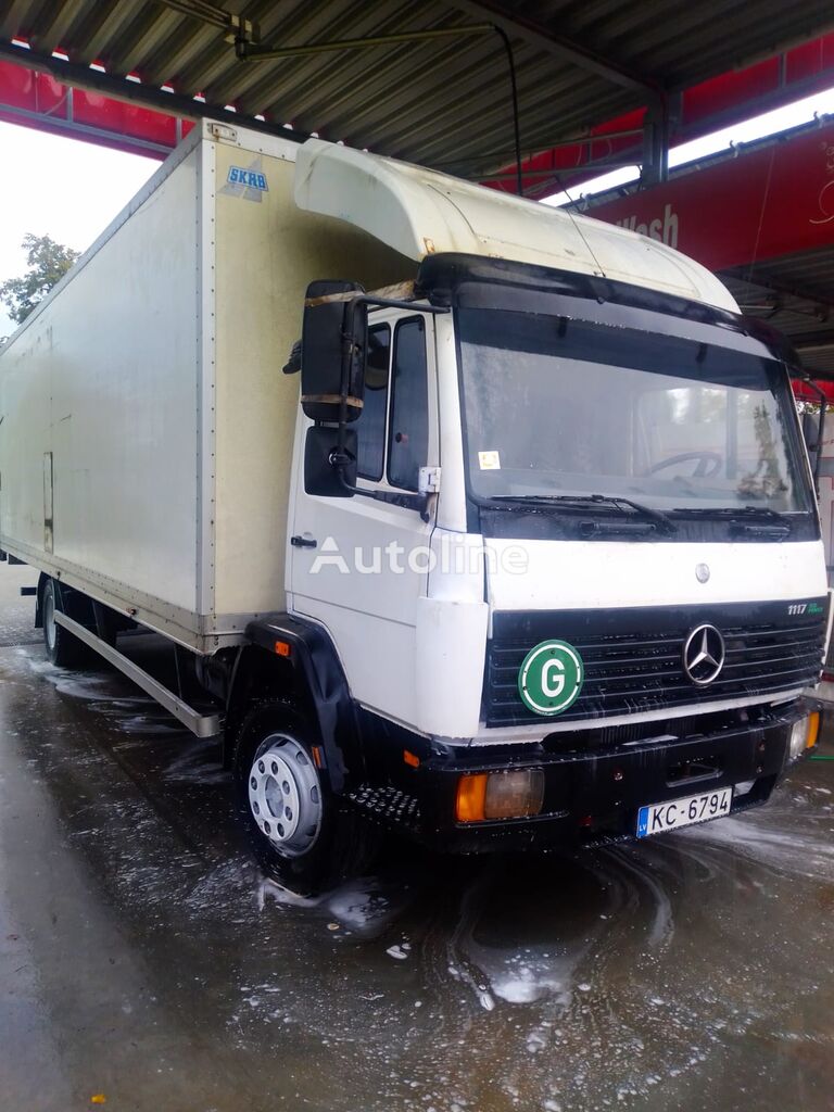 Mercedes-Benz 1117 camión furgón