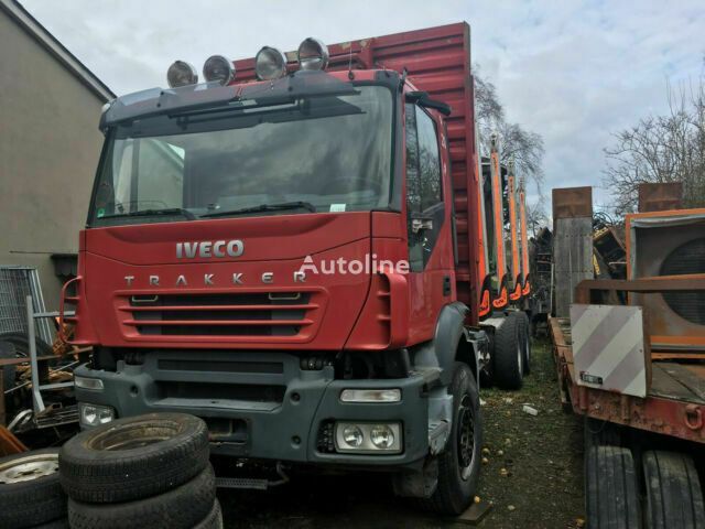 IVECO AD 260 camión maderero